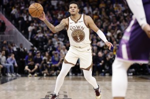 必发官网-差太多了！勇士上半场三分31中13&amp;命中率42% 开拓者三分18中3