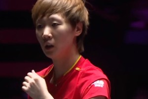 必发APP-王曼昱3-2早田希娜晋级八强！二四局完美调整，第五局旋转压制！