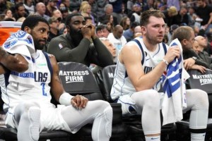 必发体育-“东欧”合体尚需磨合：关键时刻东契奇该让位欧文？